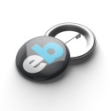Badge in metallo e spille personalizzate